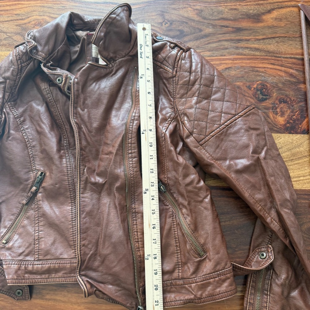Xhilaration Womens Brown Faux Leather Moto‎ Jacket Quilted Shoulder Edgy Size L - Picture 13 of 14